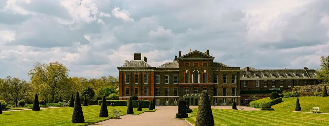 Kensington Palace and Royal Gardens walking tour with entry