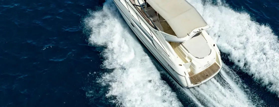 Private yacht tour with lunch and transfer