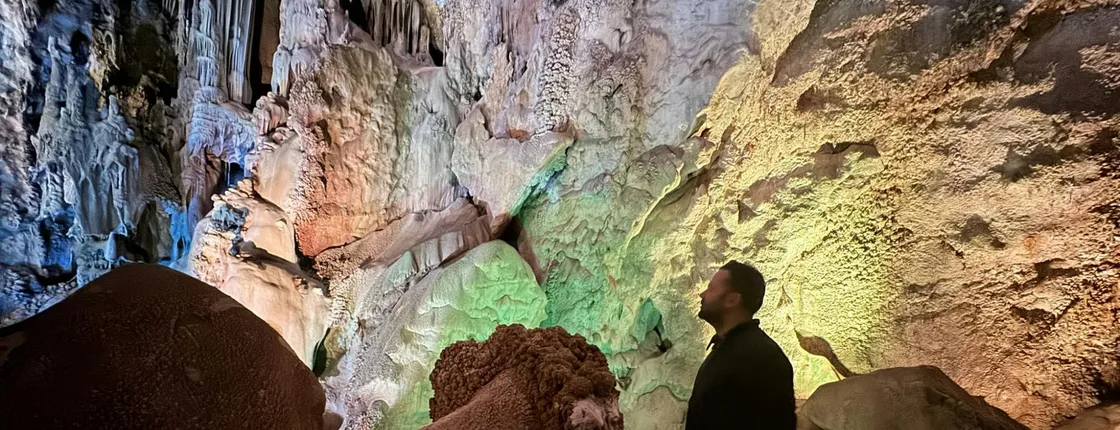 Canelobre Caves and Busot Ethnic Music Museum guided tour from Alicante
