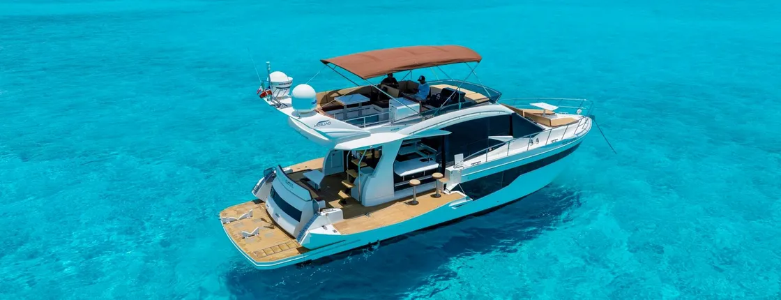 Private yacht charter in Cancun