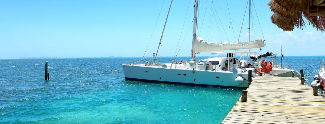 Full-day Isla Mujeres boat trip from Cancún