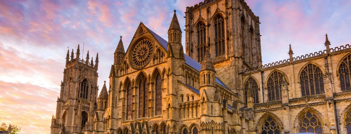 Yorkshire Dales and historic sites guided tour from York