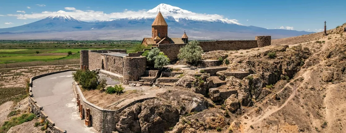 Day trip to Khor Virap, Noravank, Birds’ Cave with wine tasting