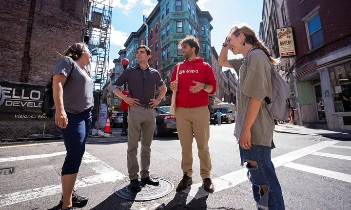 Boston Food and History Tour: North End to Freedom Trail