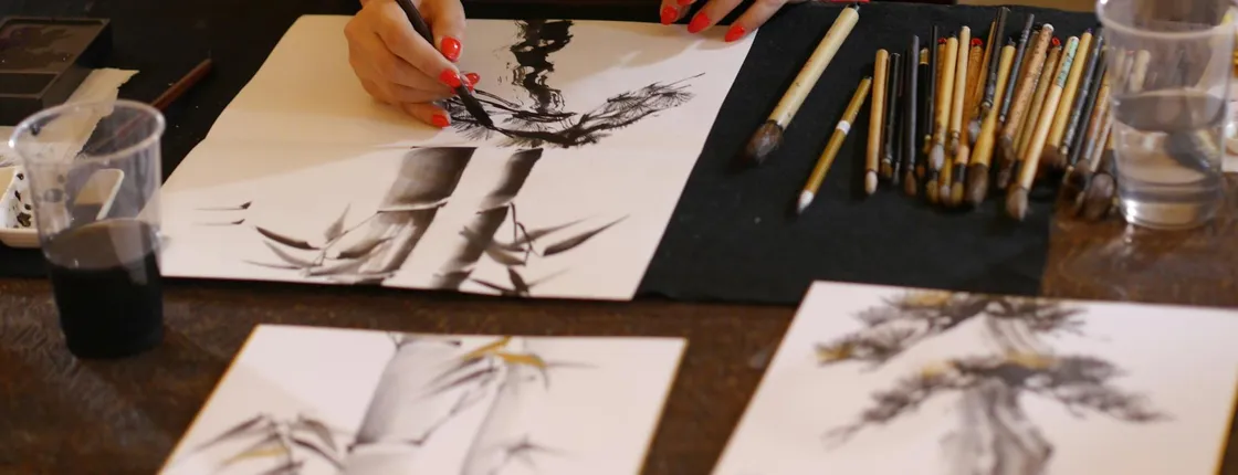 Suiboku-ga ink-wash painting workshop in a Japanese teahouse