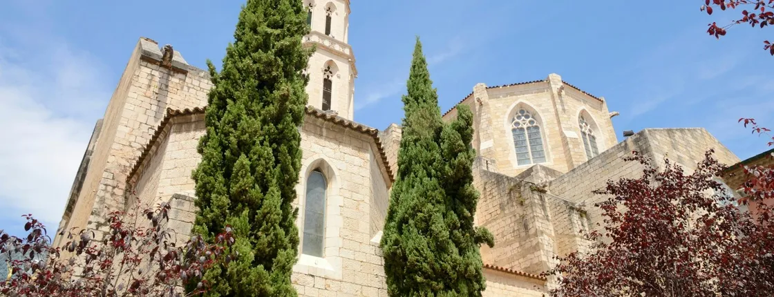 Dalí's Figueres and Girona bus tour from Barcelona