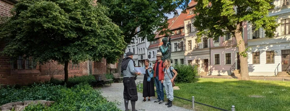 Express guided walking tour of Berlin's Old Town