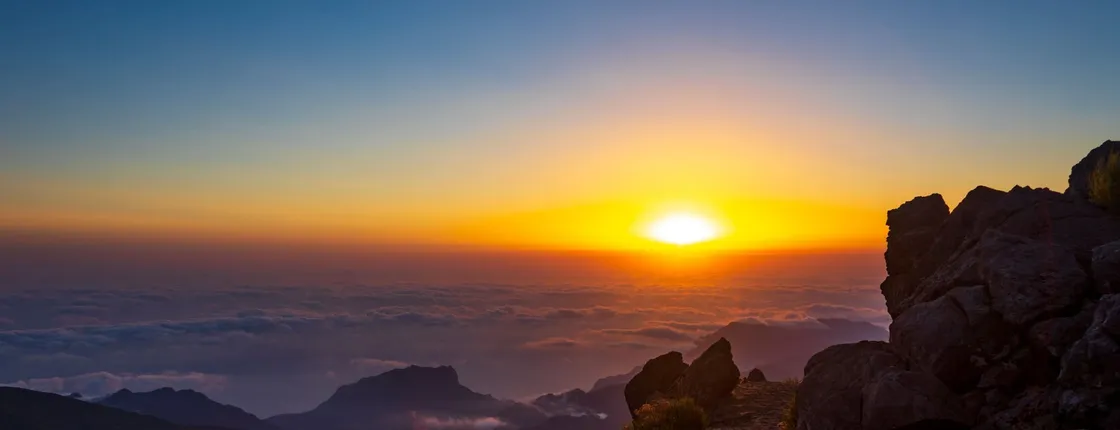 Pico do Arieiro sunrise tour with local breakfast
