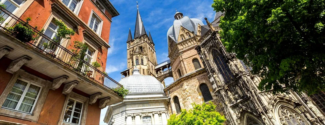 Aachen 2-hour city walking tour with a local