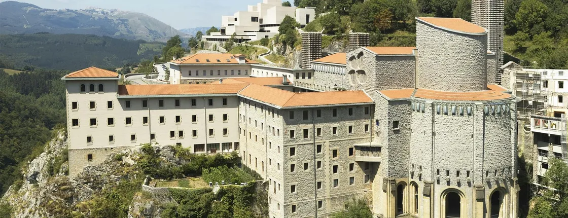 Oñati and Arantzazu Sanctuary tour from San Sebastian