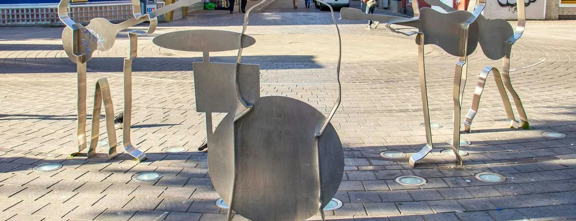Guided tour tracing The Beatles' footsteps in Hamburg with a local