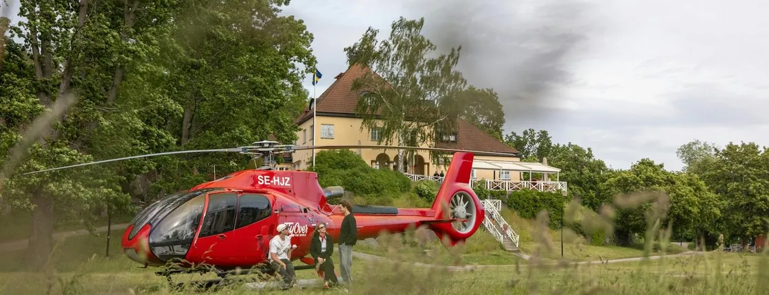 Stockholm helicopter tour with lunch at Grinda