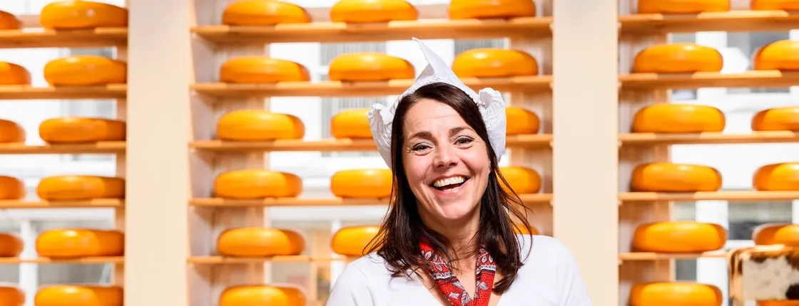 Cheese tasting at Henri Willig Warmoesstraat Amsterdam