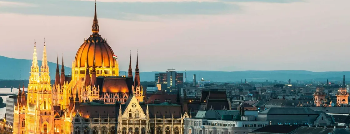 Private architectural tour through Budapest with a local expert