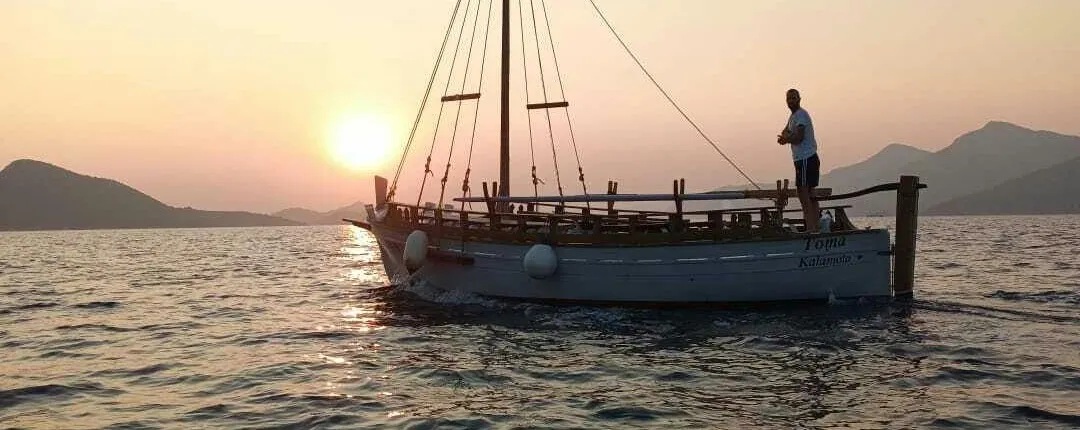 Half-day boat tour to the Elaphiti Islands with Blue Cave visit