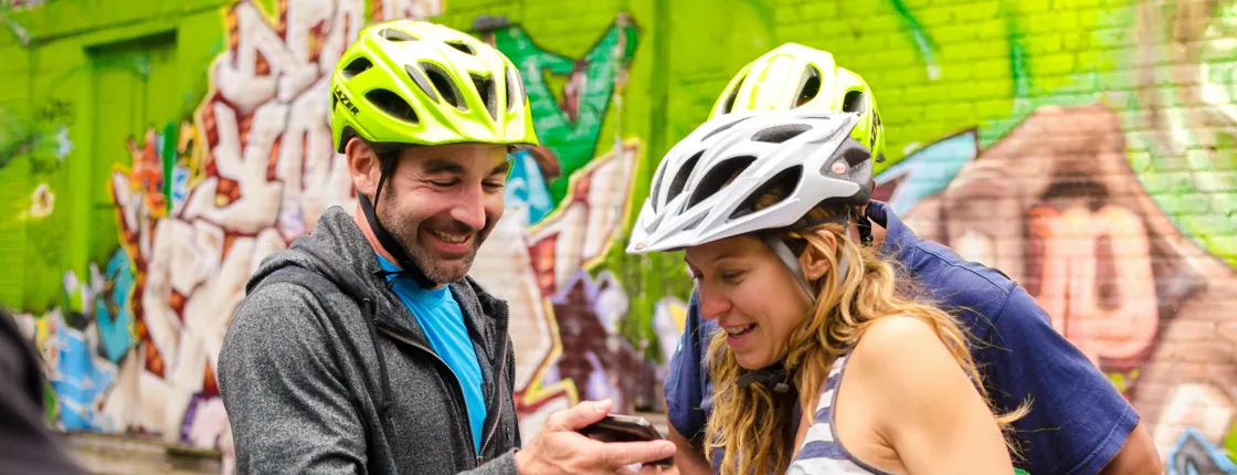 3-hour guided bike tour in Montreal