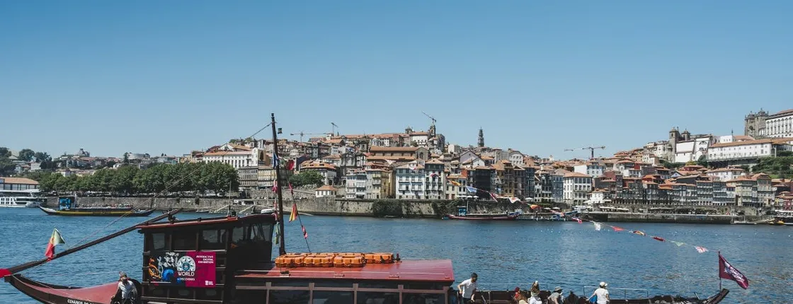 River sightseeing from Gaia