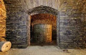 Hidden Brewery Caverns Tour in Cincinnati with Beer Tasting