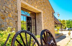 Cellar Visit & Bandol Wine Tasting (in French)