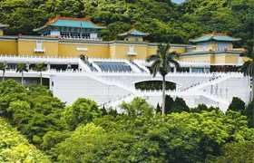 Taipei guided city tour with National Palace Museum entrance ticket