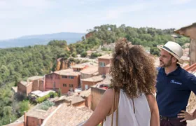 Provence Wineries and Luberon Villages Day Trip from Aix-en-Provence