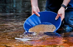 Gold panning adventure in Essen