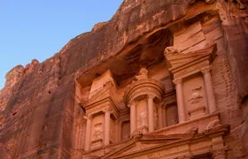 Guided tour of Petra with the Roman Theatre and the Royal Tombs