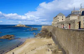 History and culture self-guided audio tour of Saint-Malo