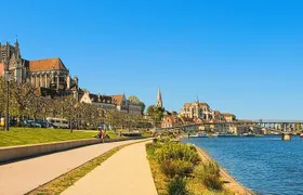 Touristic highlights of Auxerre a Private half day tour (4 Hours) with a local