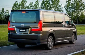 Private Transfer from Narita Airport NRT to Tokyo City by Van