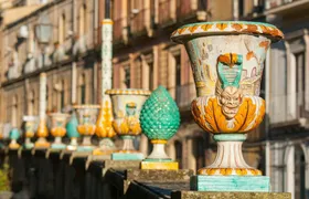 Caltagirone guided walking tour with a ceramic expert