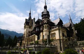 3 Castle:Peles ,Bran,Cantacuzino Tour from Brasov /Hotel pickup