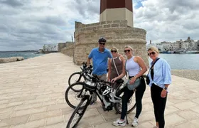 E-Bike Monopoli and Costa dei Trulli Guided Tour with Tasting