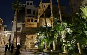 Historic District Tour in Jeddah By a Local Guide