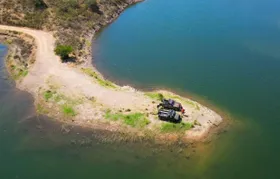 Algarve 4x4 adventure with local tastings and river beach swim