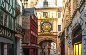Rouen 2-hour city walking tour with a local
