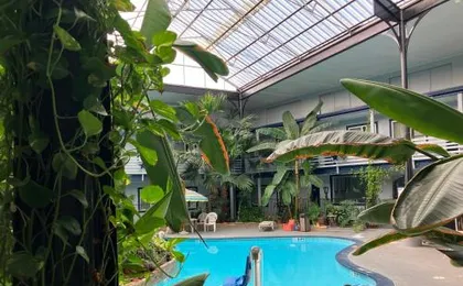 Budget Host Inn
