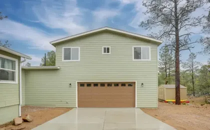 Cozy Woodland Retreat in the Pines, Near Prescott!