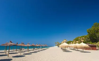 MARBELLA HOME RENTALS - Frontline 3BR apartment, Puerto Banus