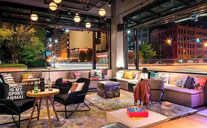Moxy Chicago Downtown