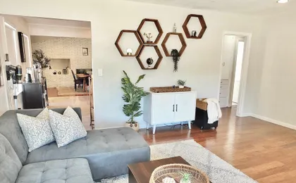 Bellflower Breeze Charming 3 BDR in Long Beach!