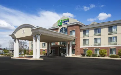 Holiday Inn Express & Suites Kalamazoo