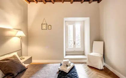 Trevi Fountain Superior 3 Bdr Apartment