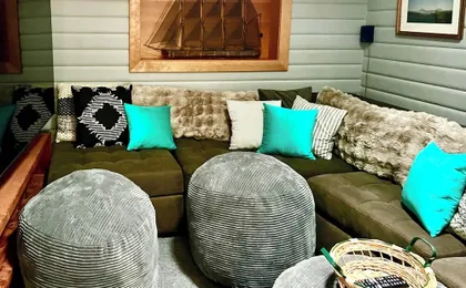 Bayfront PNW Lodge: Dock, Pickleball & Guest House