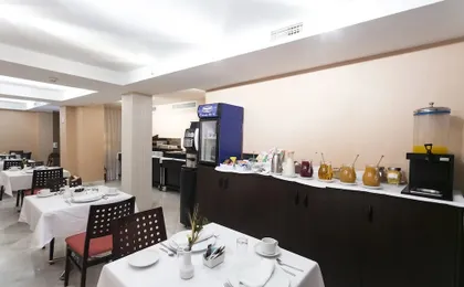 La Casa De La Trinidad Suites