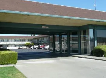 Town House Inn