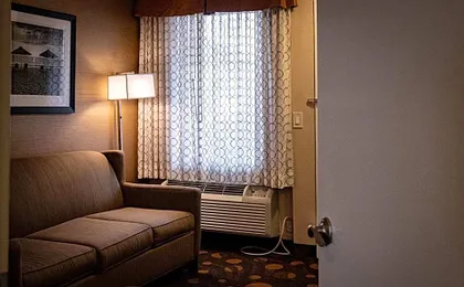 Best Western Plus Suites Hotel Coronado Island