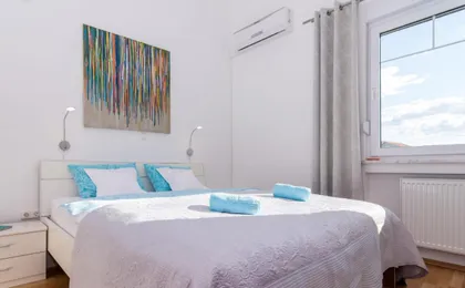 Apartment Villa Matana-2 by Interhome