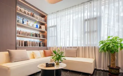 Chenduo Hotel (Shenzhen Luohu Port Vientiane City)