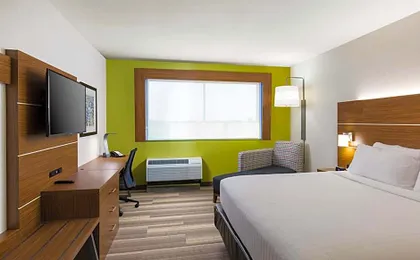 Holiday Inn Express Visalia - Sequoia Gateway Area By IHG